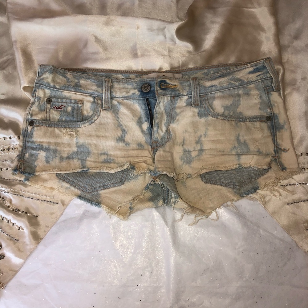 Hollister Bleach Tie Dye Daisy Duke Denim Shorts